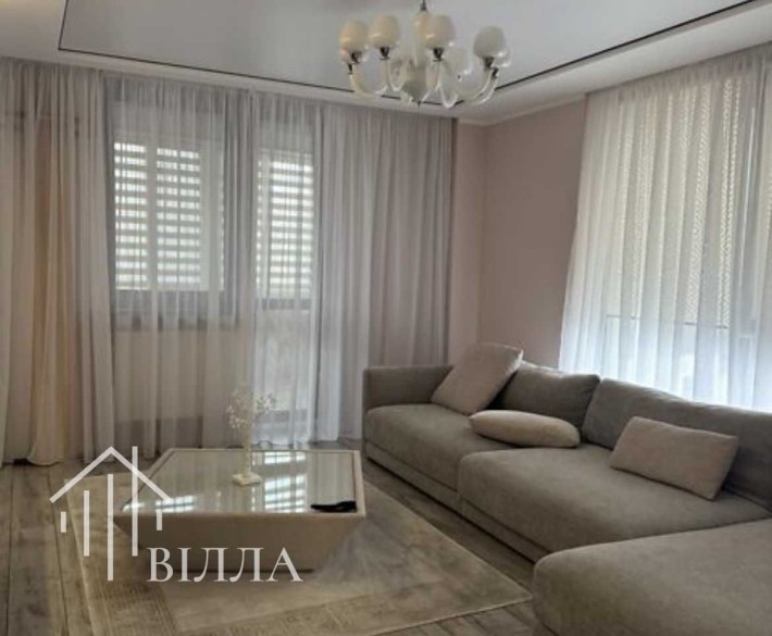 Продам двокімнатну квартиру з євроремонтом біля парку - фото 1