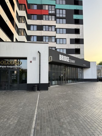 Терміново продам 2-х кімнатну новобудову центральна частина міста. - фото 1