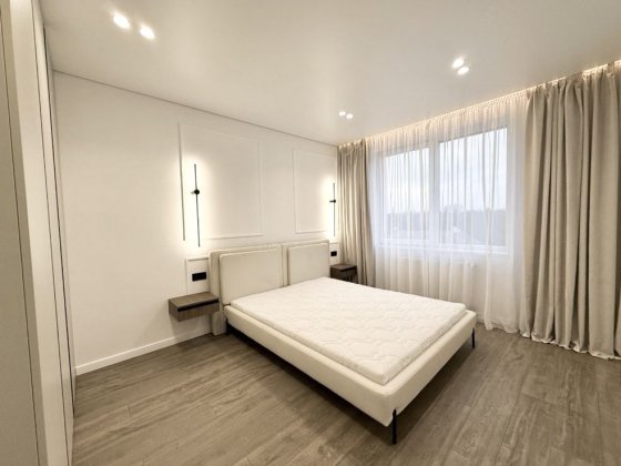 Продаж 1,5-кімнатної квартири з дизайнерським ремонтом біля парку Ужгород