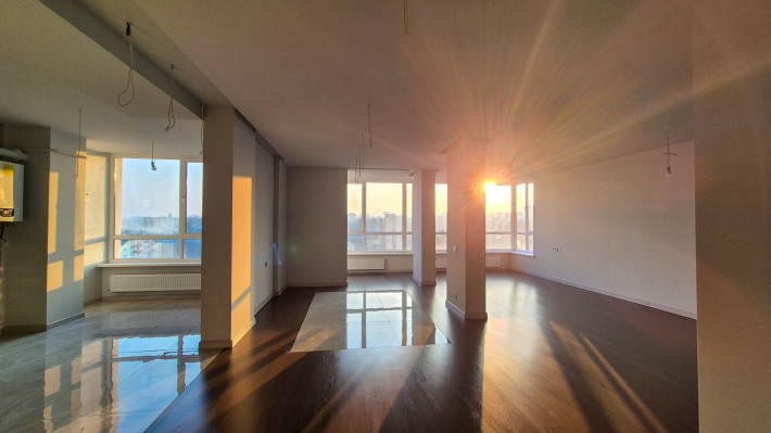 Видовий пентхаус у ЖК Буковинський - фото 1