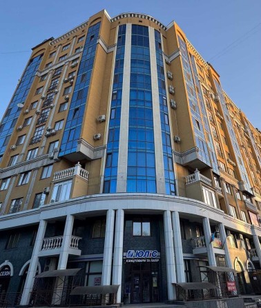 ‼️Центр‼️ 4к квартира в елітному будинку, 187 м², нижній поверх - фото 1