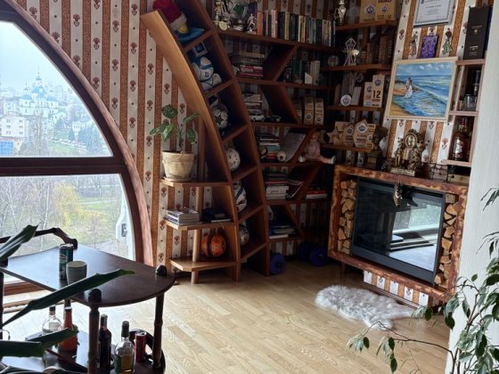 Продам квартиру Пентхауз 2 поверхи в центрі міста Суми