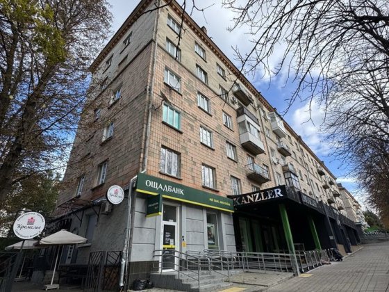 Сталінка в центрі міста, ТРЕТІЙ ПОВЕРХ Ровно