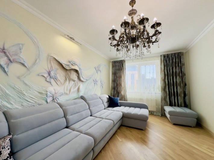 3 кімн. квартира з вишуканим ремонтом на ЖК Щасливе - фото 1