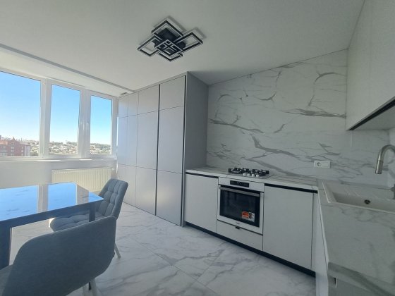 Продаж 1х-кімнатної квартири по пр-т. Злуки Тернопіль