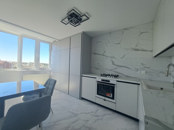 Продаж 1х-кімнатної квартири по пр-т. Злуки - фото 1