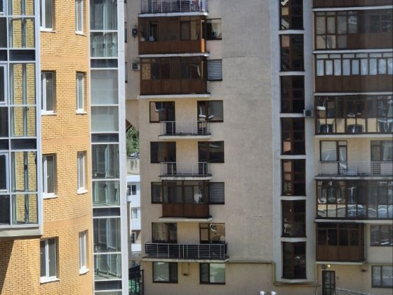 Простора 2-кімнатна квартира Чернівці