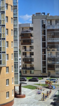 Простора 2-кімнатна квартира - фото 1