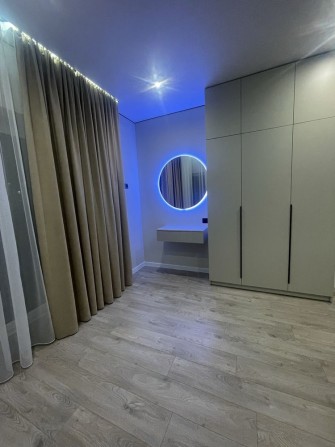 Затишна 1-кімнатна квартира в клубному будинку - фото 1