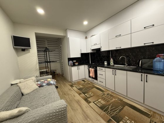 Продається велика однокімнатна новобудова Черновцы