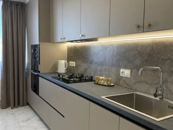 Продаж 3к квартири 87 кв. м на вул. Пирогова Тернопіль