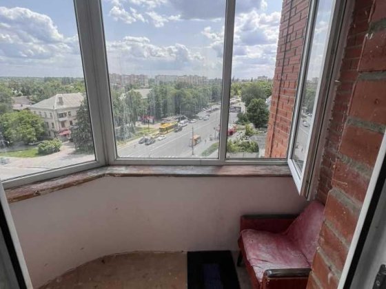 Затишна, тепла, пейзажна квартира в районі «Океану» Полтава