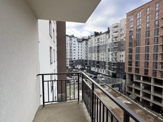 Продаж 2х кім квартири ПАРКОВА ЗОНА щербанюка Черновцы