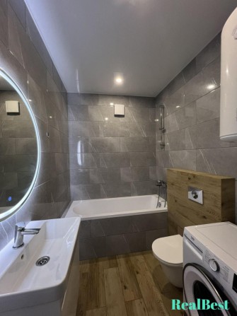 Продаж / Квартира / вул. Соборна, Ювілейний, Рівне - фото 1