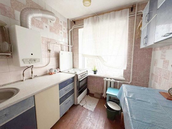 Продаж 3-кімнатної квартири вул. Г.Кондратьєва (зупинка 1 школа) Суми