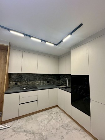 Продаж сучасної квартири, вул. Злуки - фото 1