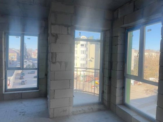 Продається простора 2 кімнатна на Наливайка Тернопіль