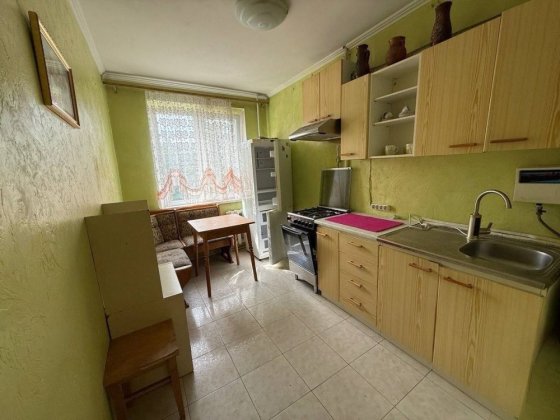 Продається 3-х кімнатна квартира р-н ТЦ Депот Чернівці