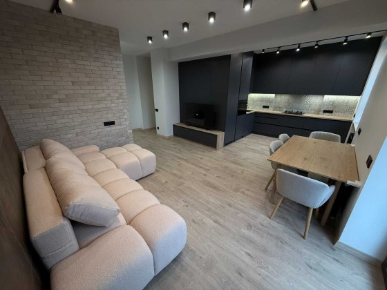 Продаж стильної двокімнатної квартири студії, в центрі міста Полтава