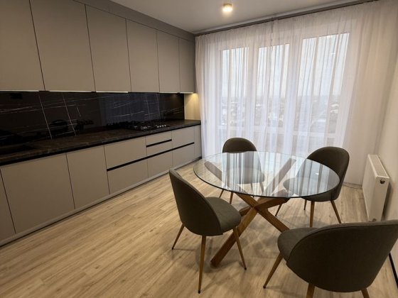 Продаж 1 кімнатноі квартири ,вигляд  на озеро. Рівне