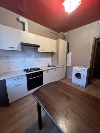 Продам 2к квартиру в центрі, 49кв.м., 2й поверх, цегла - фото 1