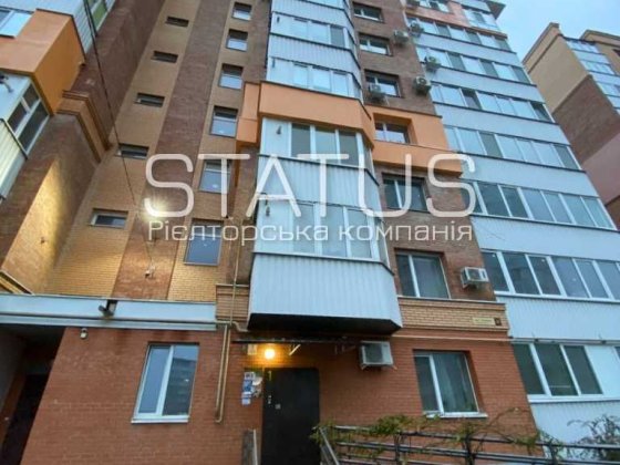 код 10853, дворівнева 3-кімнатна квартира,  індив. опалення Полтава