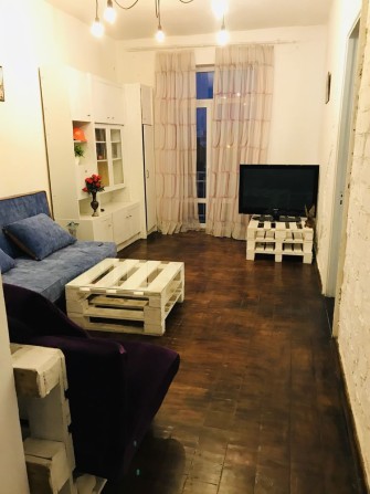 Продам 2-кімнатну квартиру на проспекті Миру - фото 1