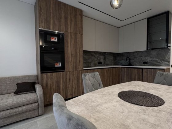 Продаж 2-кімнатної квартири в новобудові Черновцы