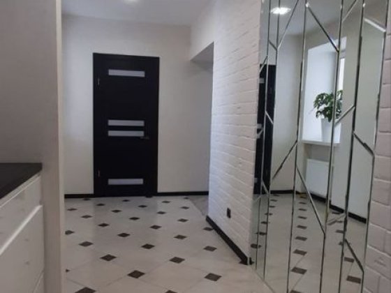 Бездоганна 3 к квартира з євроремонтом(!) Ровно