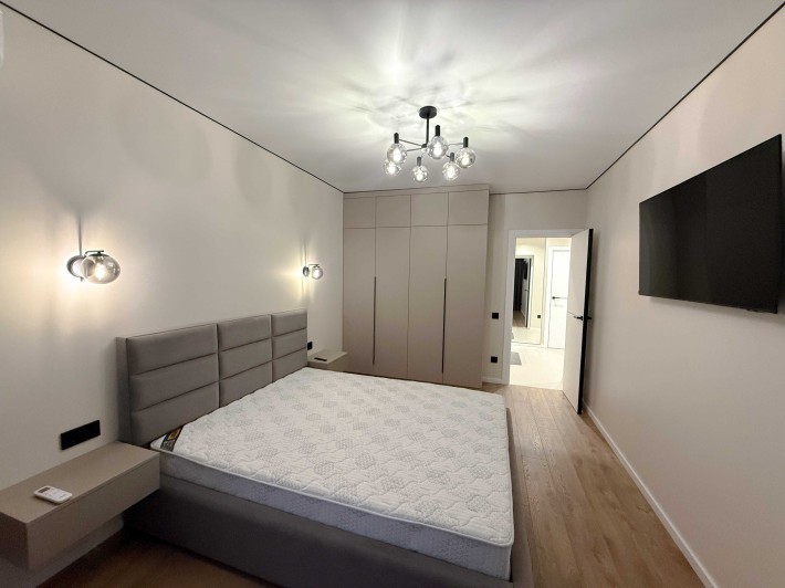 Продам шикарну укомплектовану  квартиру 45.6 м2 в новобудові!! - фото 1