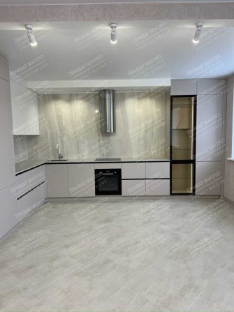 Квартира в новобудові з ремонтом - фото 1