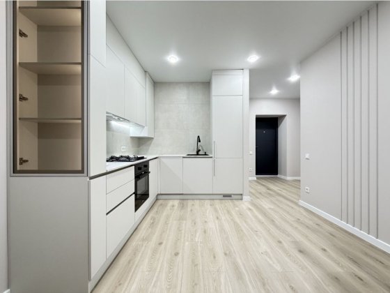 1-Кімнатна «На Щасливому» 45 кв.м. Нова! з Гардеробною! Ровно