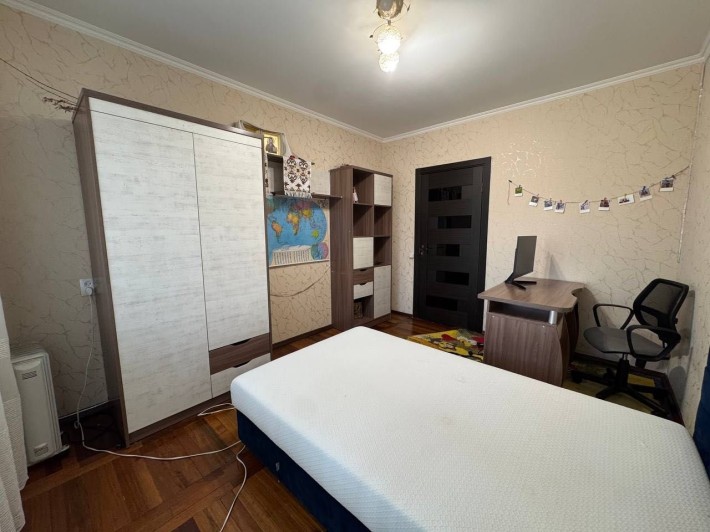 Продам 4-кімнатну квартиру з ремонтом! - фото 1