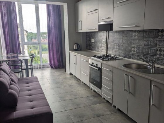 Продам 1 кімнатну квартиру район Щасливе. Рівне