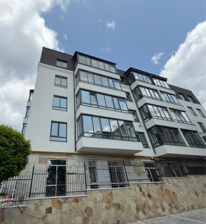 Продаж квартири поблизу Центру - фото 1