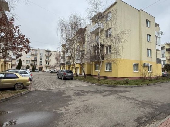 Без комісії Продаж Просторої 2 кімнатної квартири вулиця Закарпатська Ужгород