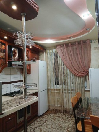 Продаж 4-кімнатної квартири по вул. Збройних Сил України - фото 1