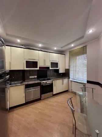 Поділ 3к в новобудові з ремонтом - фото 1