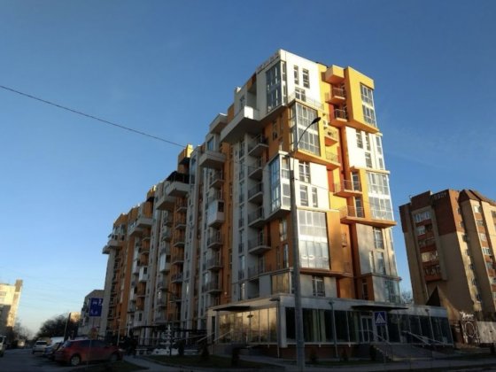 Продаж 4 к пентх.жк суззіря Єнтуз./Воробкевіча (на куті) Чернівці