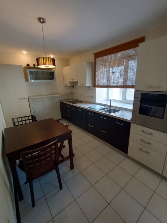 Простора квартира з А/о в центрі міста - фото 1