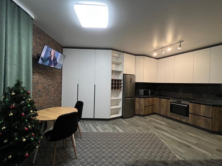 Продам 1-кімнатну квартиру з ремонтом в новобудові! - фото 1
