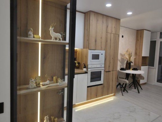 Продаж 2 кімнатної квартири з кухнею-вітальнею на Бамі Тернопіль