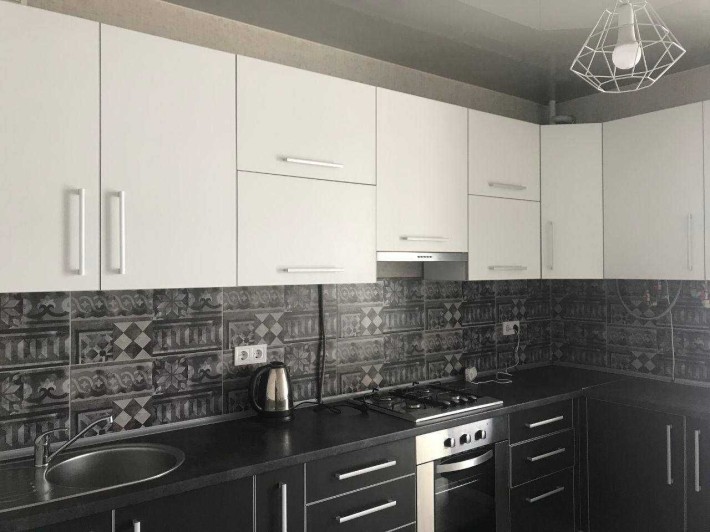 Продаж 1К квартири з ремонтом в новобудові - фото 1