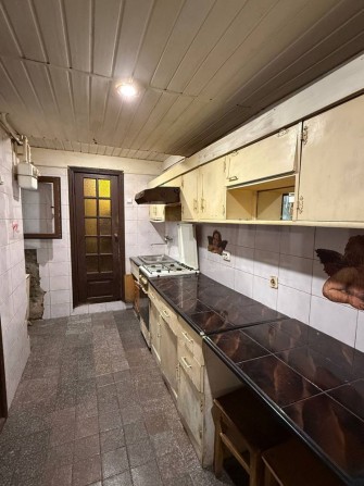 Продається 2-кімнатна квартира біля Кобилянської під ремонт - фото 1