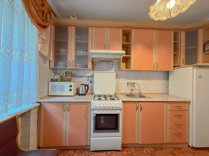 Продаж 3-кімнатної квартири в цегляному будинку ЦЕНТР - фото 1