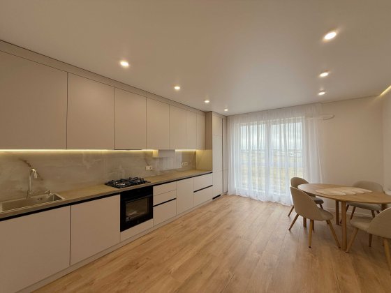 Продам однокімнатну квартиру на Щасливому Ровно