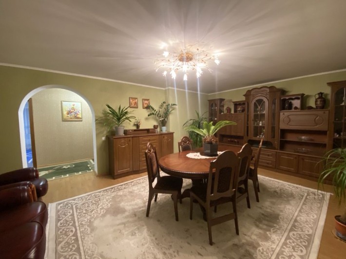 Продаю 3-кімнатну квартиру в районі Луцького кільця - фото 1