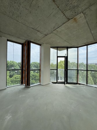 Продаж 3 кімнатної квартири з видом на набережну - фото 1