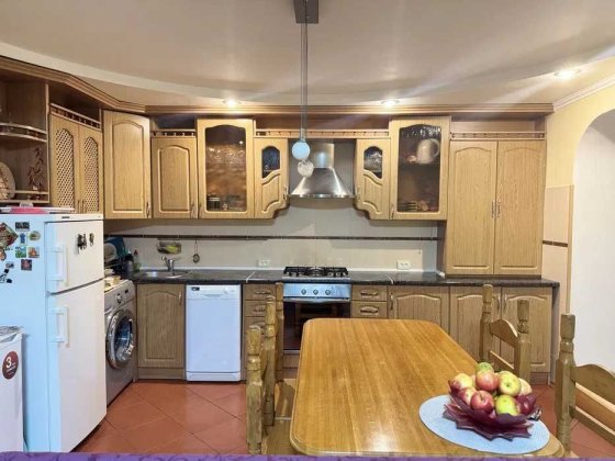 Продаж 3-кім квартири Митниця, вул. Нижня Горова Черкассы