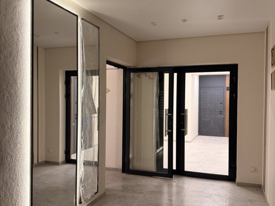 )( Продаж 1-К квартири з ремонтом та технікою Ровно